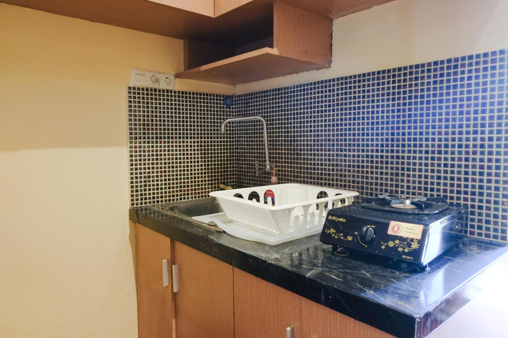 Strategic 2br Gateway Ahmad Yani Cicadas By Travelio Apartemen