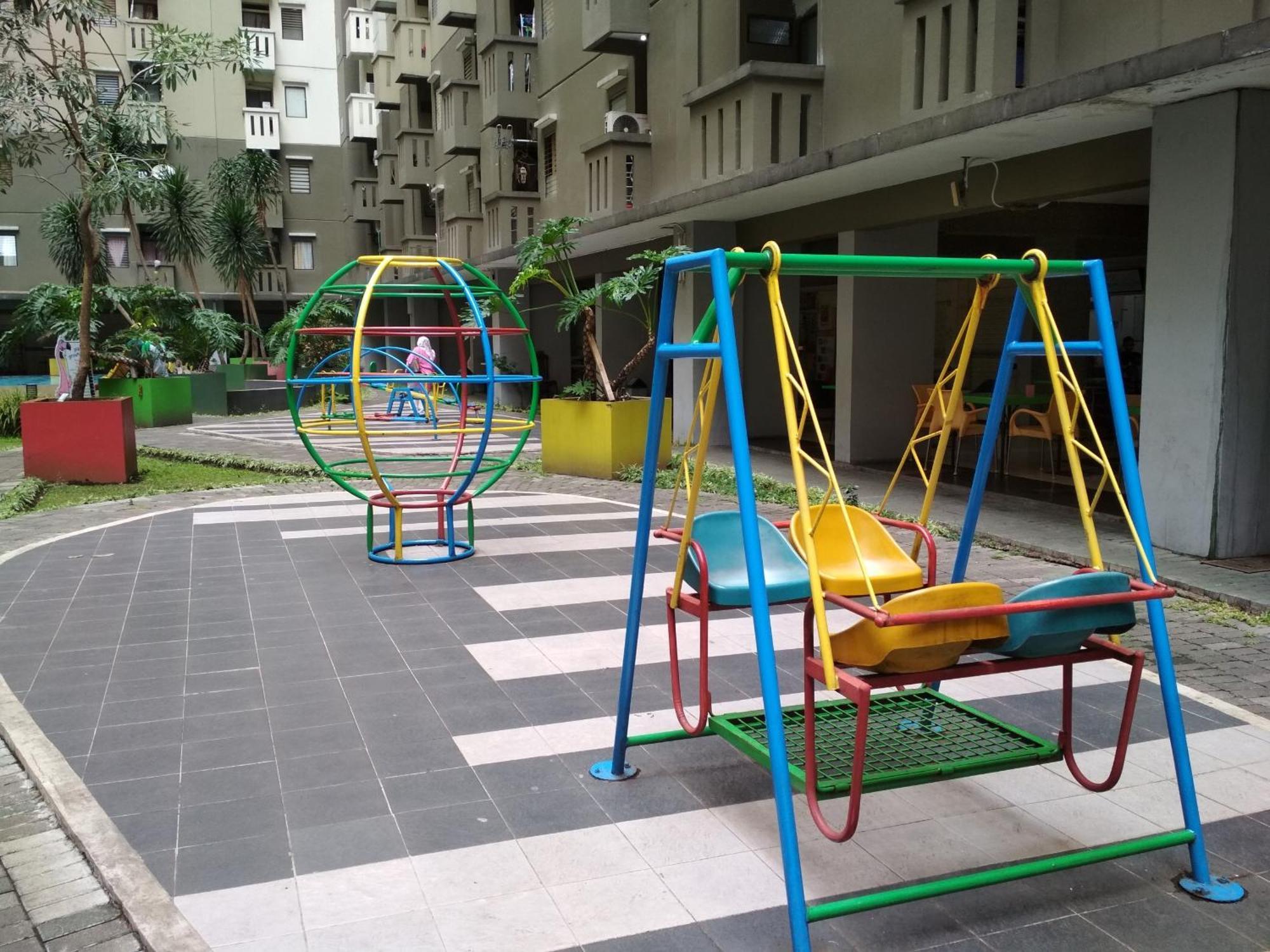 Strategic 2br Gateway Ahmad Yani Cicadas By Travelio Bandung
